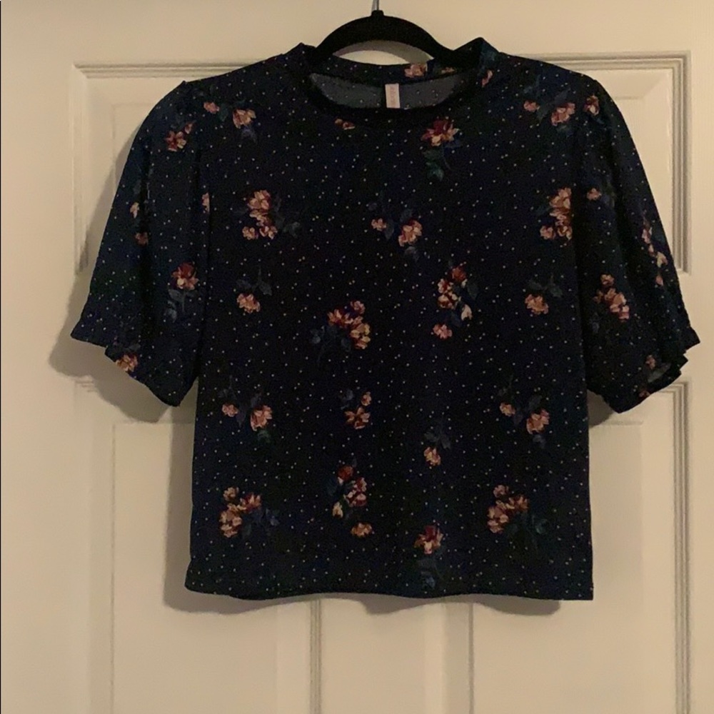 Floral Mock Neck Crop Shirt